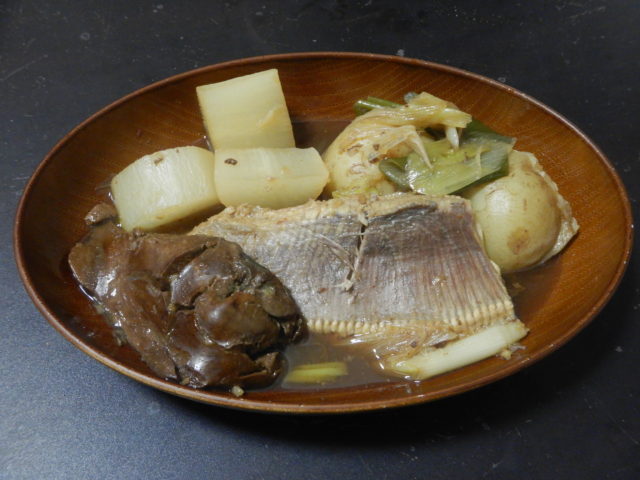 アカエイとかんたん巨大魚バトルにエイヒレを堪能する 東京でとって食べる生活