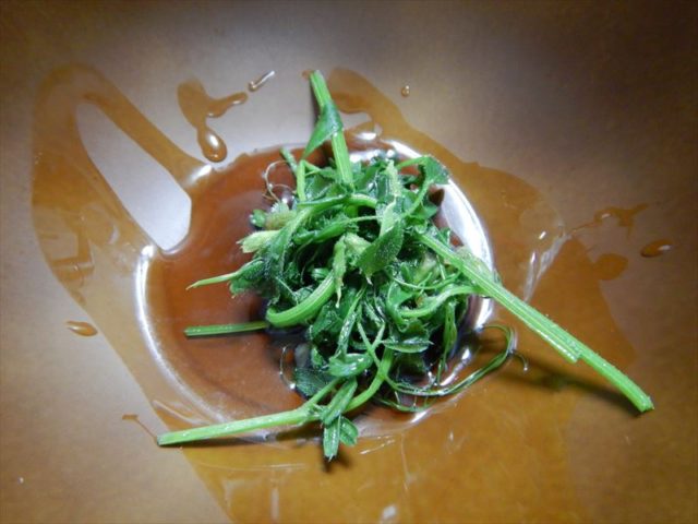 カラスノエンドウが栽培種だったというので味見してきた 東京でとって食べる生活