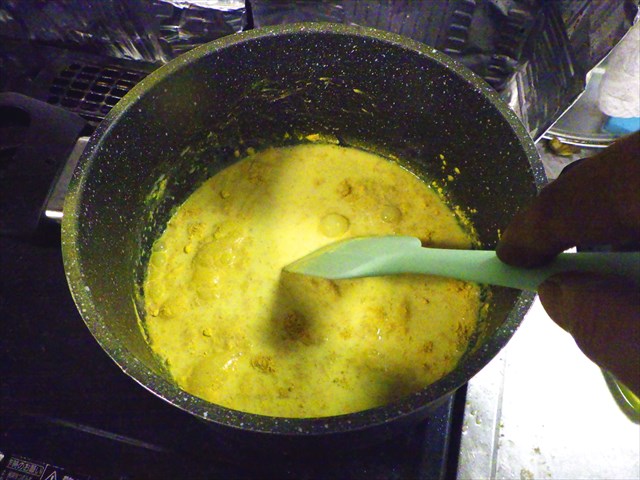 ガマの花粉を食べてみる 東京でとって食べる生活