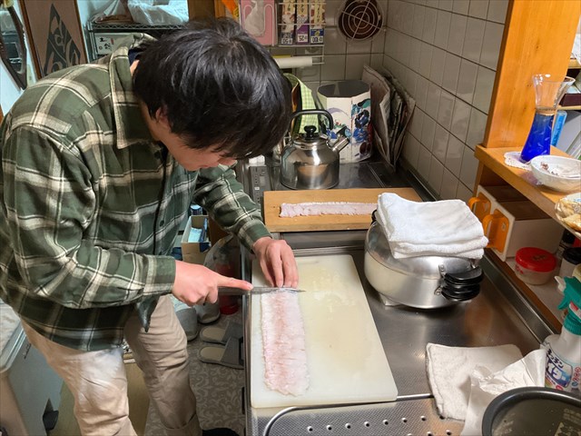 ハモの骨切りチャレンジをする私