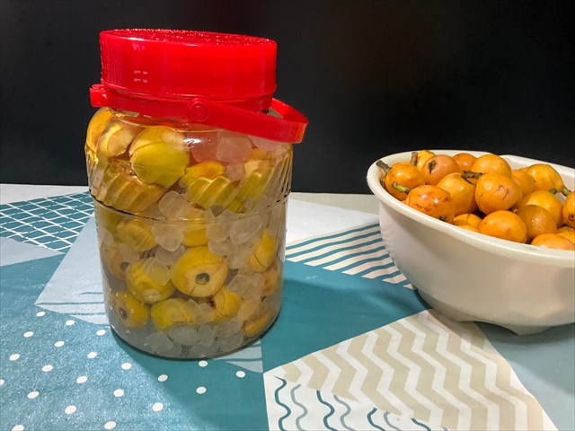 ビワ酒のしこみ