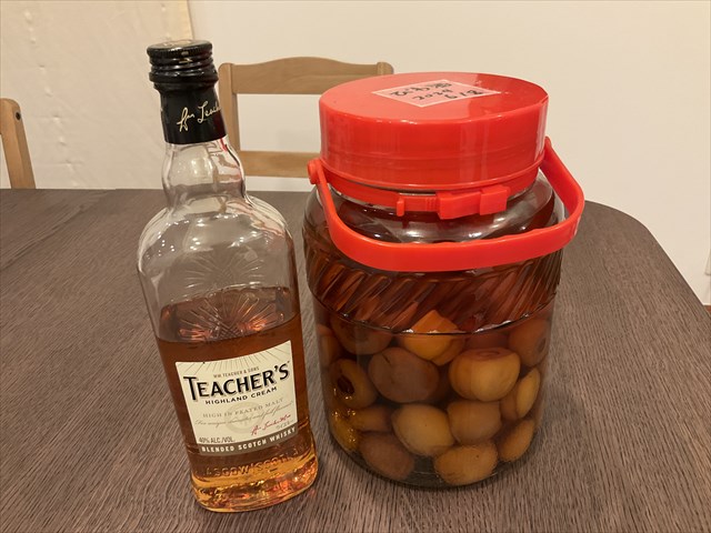 ビワ酒でカクテルを作る