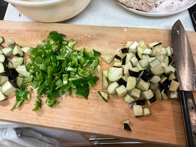 カラカサタケのスープを作る