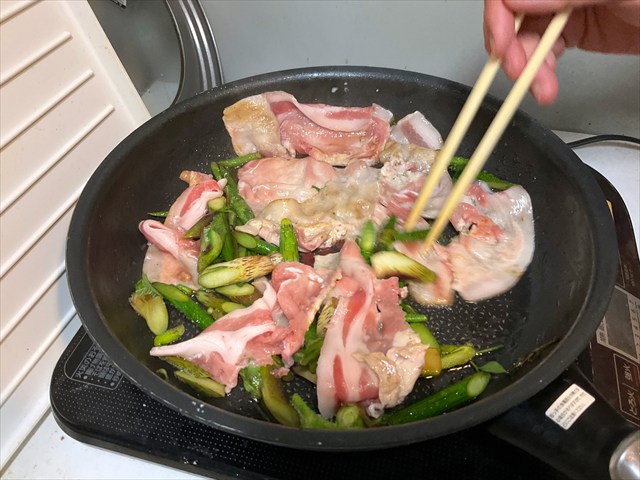 ヤマウドの炒め物